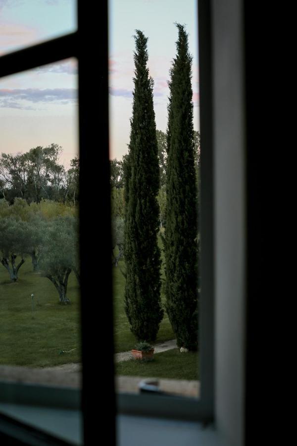 Mas Des Precheurs Ξενοδοχείο Tarascon Εξωτερικό φωτογραφία